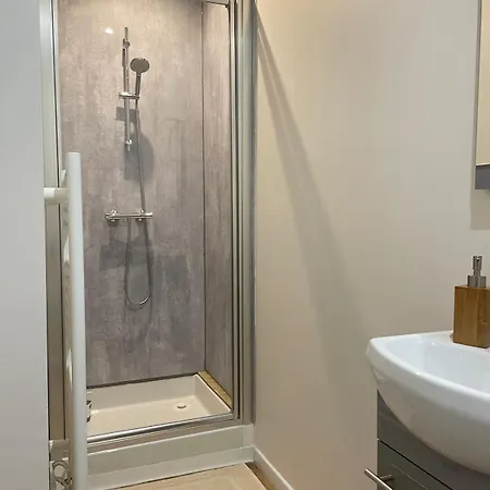 Moderne En Plein Centre Apartment